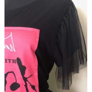 Тениска Pink с тюл на ръкава Тениска Pink с тюл на ръкава